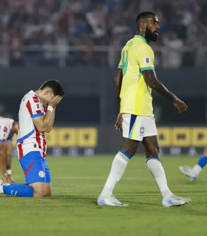 Los jugadores paraguayos celebran la histrica victoria frente a Brasil