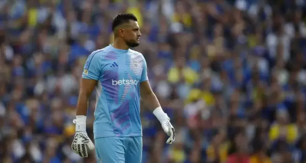 Sergio Romero fue suspendido por dos partidos por los incidentes ocurridos tras la derrota en el Superclsico