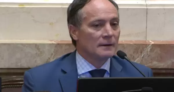Carlos 'Camau' Esp�nola, el presidente del nuevo interbloque del Senado: Las Provincias Unidas