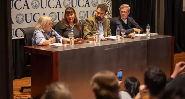 Elisa Carri�, Fernanda Mi�o, Sebasti�n Welisiejko y Jorge Garc�a Cuerva.