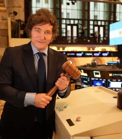 Javier Milei en la bolsa de valores de Estados Unidos, en Wall Street.