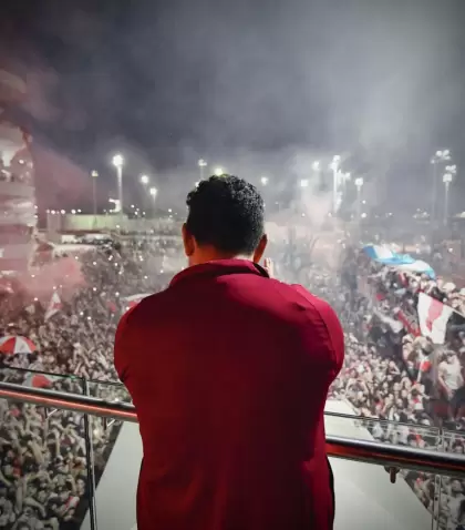 Marcelo Gallardo frente a una multitud