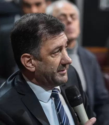 El senador Kueider