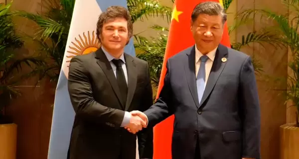 El presidente Javier Milei junto a su par chino Xi Jinping