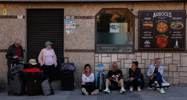 En Espa�a, el servicio el�ctrico se recompuso en un 50%.