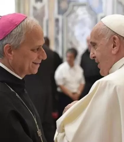 Robert Prevost cuando era cardenal junto al papa Francisco.