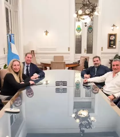 Ritondo y Pareja, junto a Karina Milei, "Lule" Menem, Diego Santilli y Guillermo Montenegro.