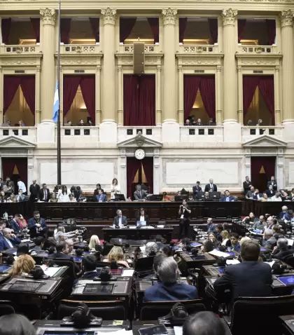 Tres diputados de Catamarca dejaron el bloque de Uni�n por la Patria.