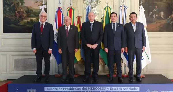 En el centro, el canciller Gerardo Werthein junto a sus pares del Mercosur.