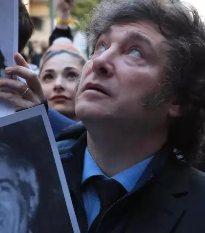 Javier Milei durante el acto en conmemoraci�n a las v�ctimas del atentado a la AMIA, en 2024.