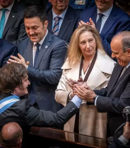 Javier Milei, Karina Milei y Guillermo Francos.