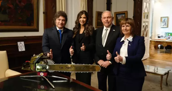 Javier Milei, Kristi Noem, Gerardo Werthein y Patricia Bullrich