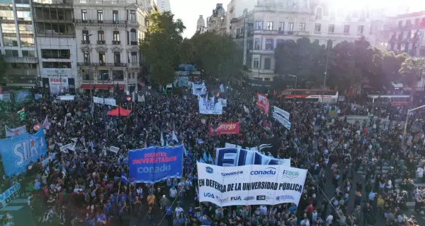 Movilizaci�n en defensa de la universidad p�blica.