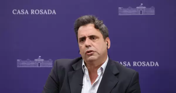 Lisandro Catal�n.