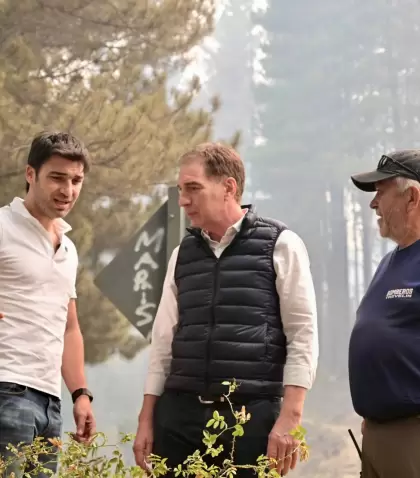 Ignacio Torres y Diego Santilli, en Chubut.