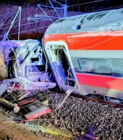 Descarrilamiento de tren en Espa�a: qu� se sabe hasta ahora.