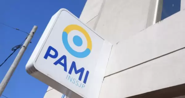Falta de pagos, deudas y recortes en PAMI: el reclamo de los trabajadores.