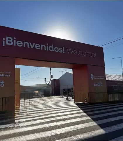 La Expo San Juan Minera 2026 arranc� con alertas por el viento Zonda.