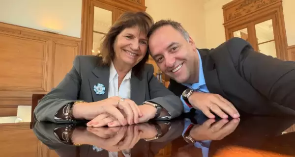 Patricia Bullrich y Manuel Adorni