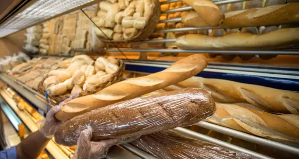 "La mayor clientela que perdimos son los jubilados": el consumo de pan cay� un 60%.
