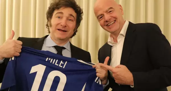 Javier Milei y el presidente de la FIFA, Gianni Infantino.