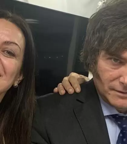 La ministra Sandra Pettovello junto al presidente Javier Milei.