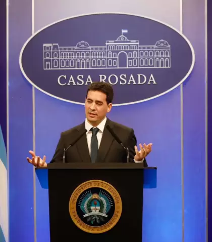 El vocero presidencial, Adri�n Ravier.
