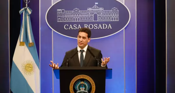 El vocero presidencial, Adri�n Ravier.